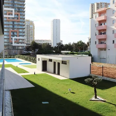 Monte & Pool * بورتيماو